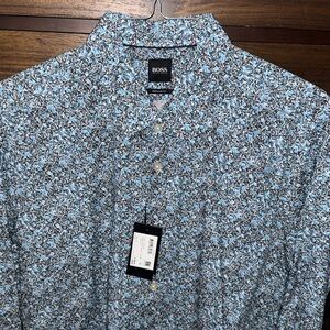 NWT Boss Floral Pattern Button Down